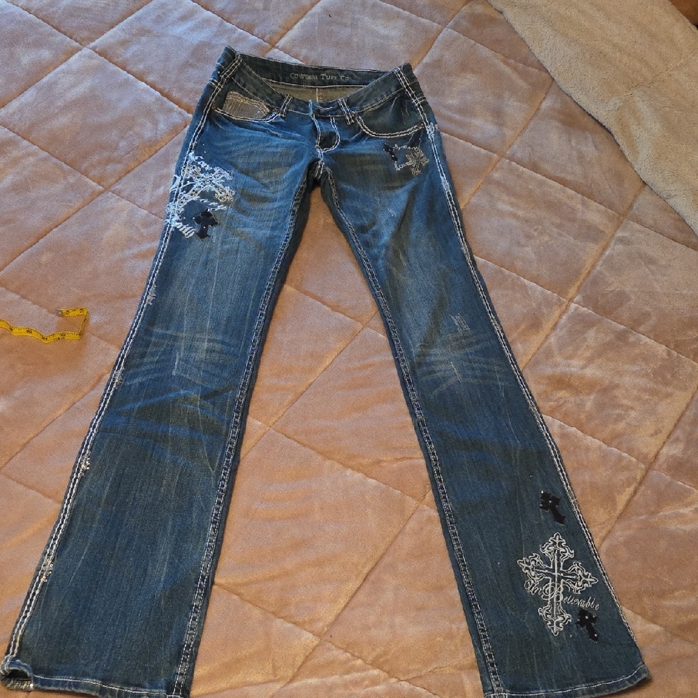 Cowgirl Tuff 29 X 37 Women's Blue Cross Embroidered Jeans